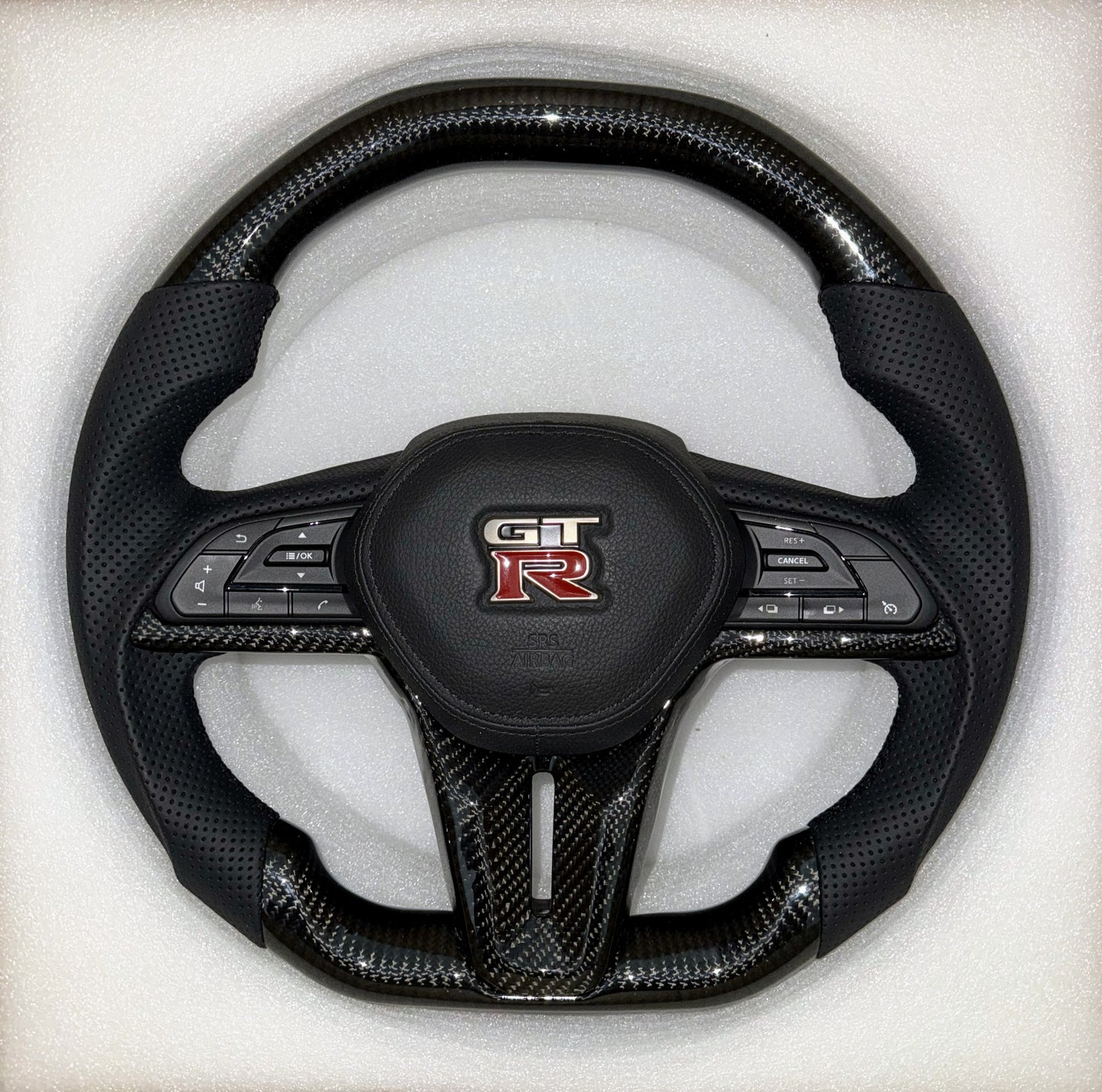 R35 GTR Carbon Steering Wheel