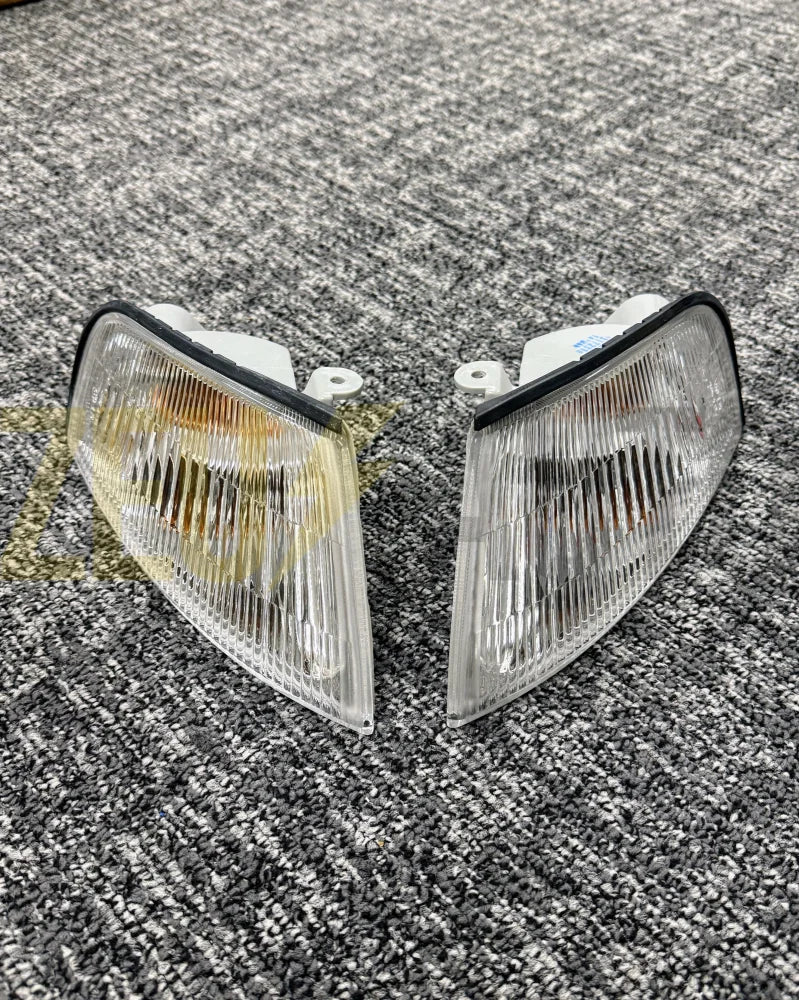 Mitsubishi Lancer Evolution 5/6 Clear Front Indicators